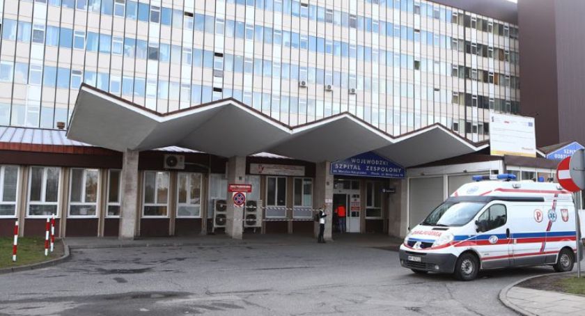 Koronawirus. Jeden pacjent z Winiar został już przewieziony do Warszawy