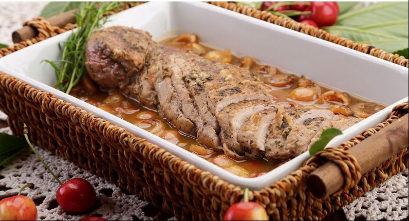 Lato na talerzu (przepis na polędwica w czereśniowym sosie)