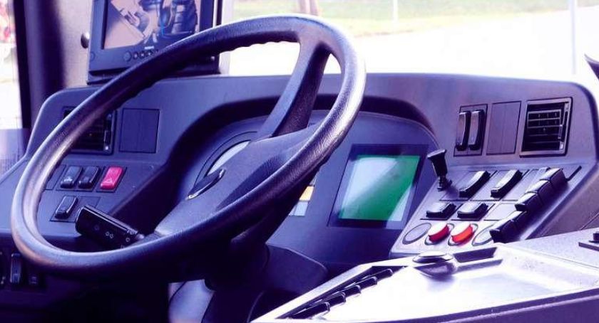 Skrzyżowanie przy zoo zamknięte. Jak jeżdżą autobusy?