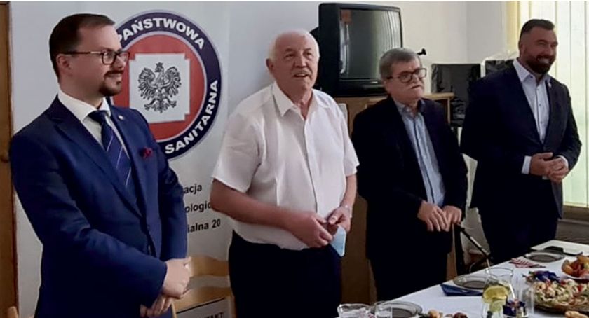 Na emeryturę odszedł szef płockiego Sanepidu Romuald Ostrowski (drugi od lewej)