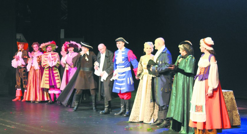 Zespół Akademickiego Teatru Muzyczno-Dramatycznego na płockiej scenie