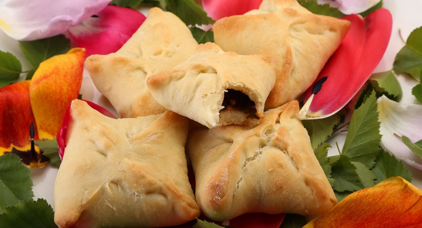 Szpinakowe chlebki (Fatayer with Sleek)