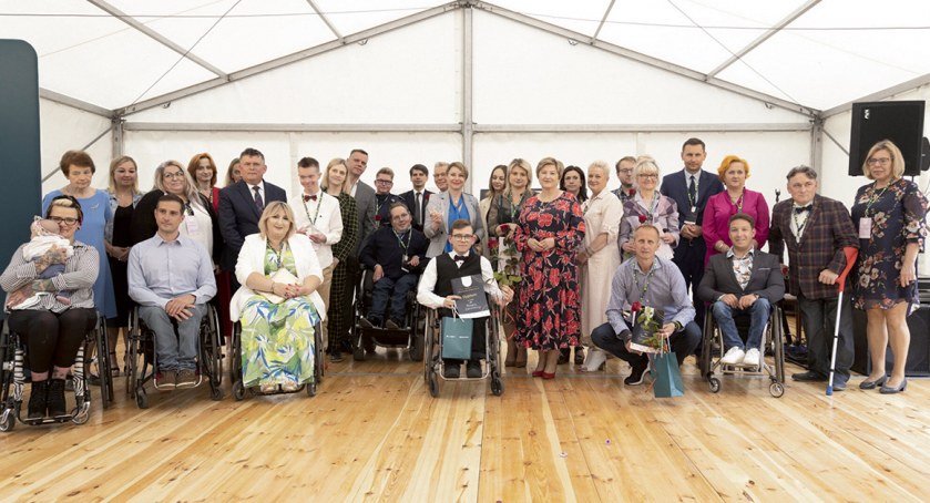 Tegoroczni laureaci konkursów „Mazowiecka Lady D.” oraz „Mazowiecki Gentleman D.”