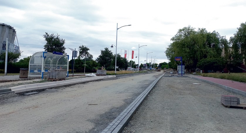 Przy przystankach na ulicy Batalionów Chłopskich nie powstaną zatoki dla autobusów