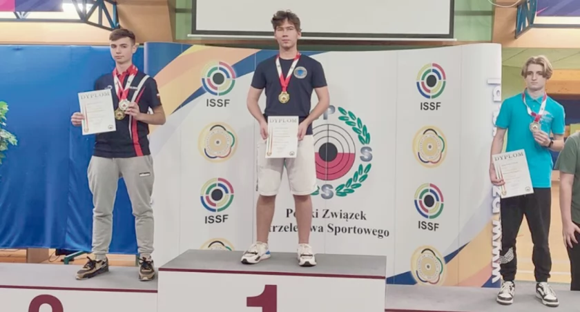 Wiktor Kopiwoda na najwyższym stopniu podium
