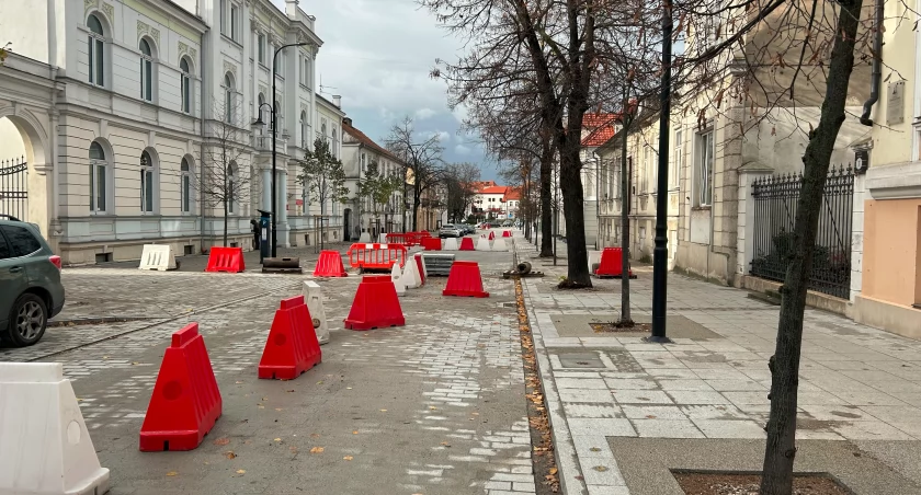 Na ul. Kościuszki w Płocku powraca płatne parkowanie
