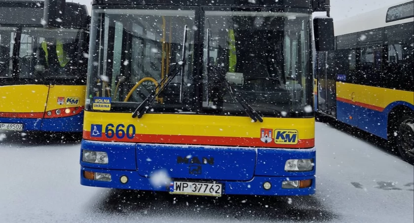Autobusy Komunikacji Miejskiej Płock w święta kursują według rozkładów na niedziele niehandlowe i święta