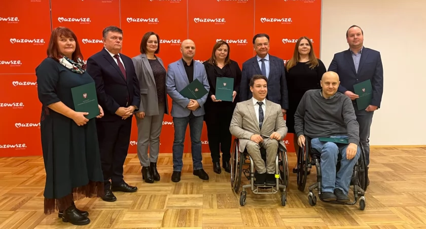 W skład rady ds. osób niepełnosprawnych powołanej przez marszałka Adama Struzika weszła płocczanka Joanna Olczak (pierwsza z lewej)