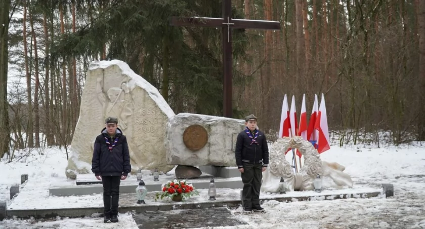 uroczystości patriotyczne w Gaśnem