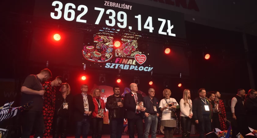 Akcja społeczna, Finał WOŚP Płocku koncerty licytacje spacery biegi morsowanie… [FOTO] - zdjęcie, fotografia