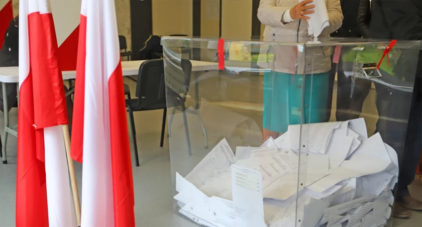 7 kwietnia komisje wyborcze będą pracować od 7:00 do 21:00