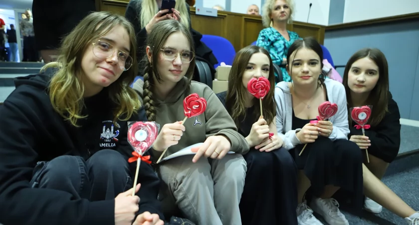 Wśród 460 wolontariuszy nie brakowało wieloletnich przyjaciół WOŚP, którzy są z Orkiestrą od wielu lat 