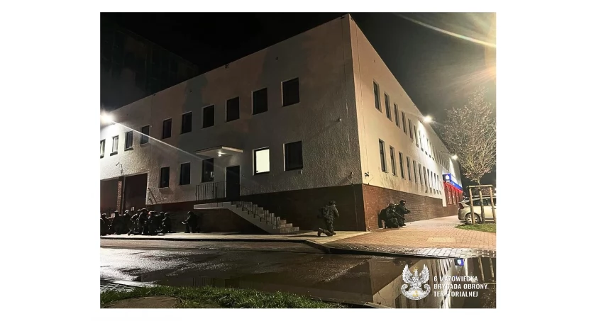 nocna akcja terytorialsów w centrum Płocka