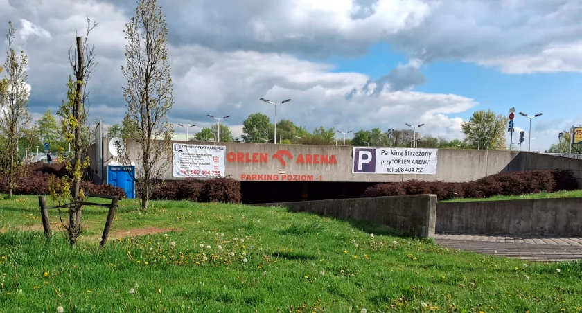 parking przy ORLEN Arenie