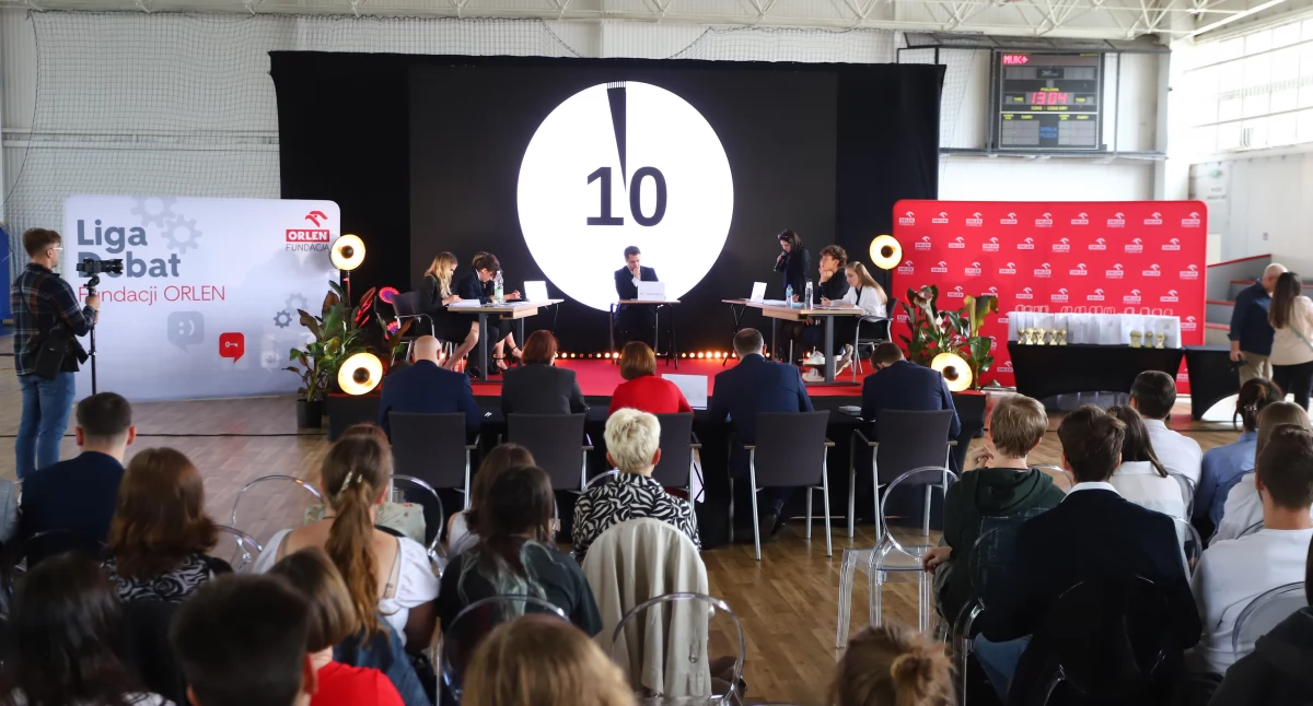W tegorocznej edycji Ligi Debat Fundacji ORLEN pierwsze miejsce należy do uczniów płockiej Jagiellonki
