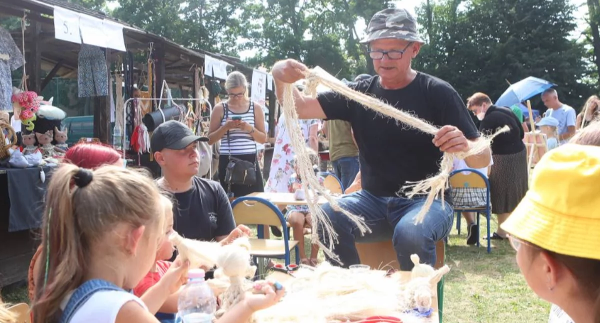 Podczas tegorocznej edycji Festiwalu Ginących Zawodów w Brudzeniu Dużym odbędą się warsztaty robienia zabawek ze sznurka