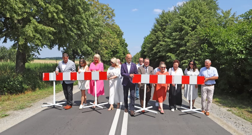 Przebudowa drogi powiatowej nr 1451W Szczawin Kościelny – Smolenta – Korzeń