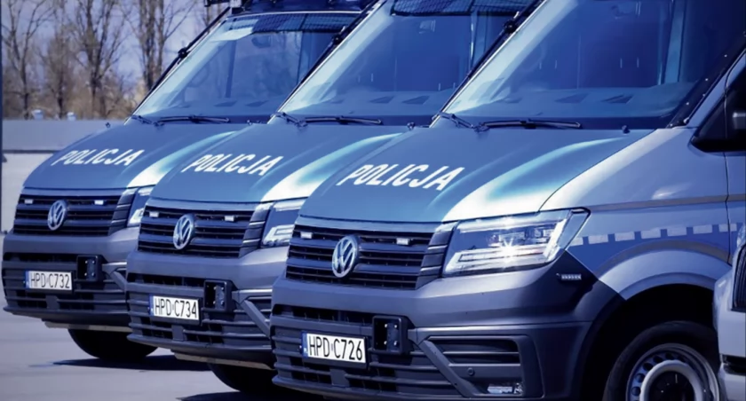 W akcji 92 funkcjonariuszy. Przeszukano 10 posesji.  Znaleziono narkotyki, automaty do gry, papierosy