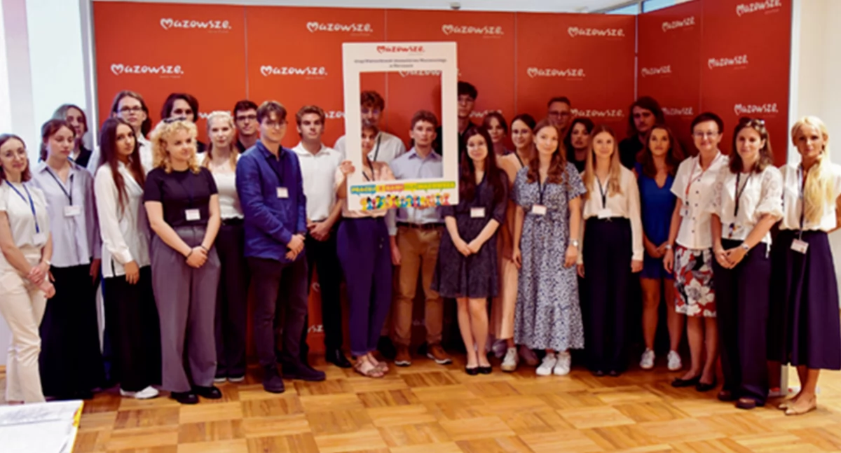 Urząd marszałkowski, Rekordowa liczba studentów zgłosiła praktyki marszałka - zdjęcie, fotografia