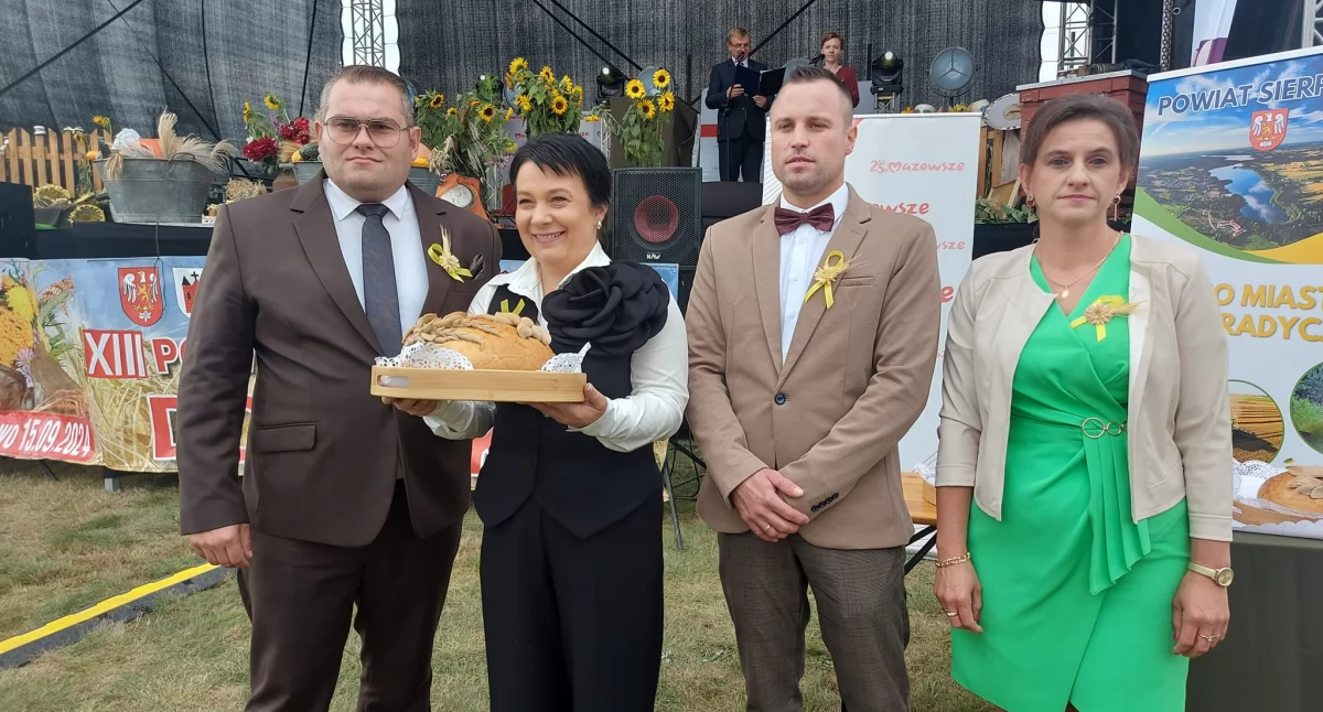 W Szczutowie odbyły się tegoroczne Powiatowo - Gminne Dożynki powiatu sierpeckiego