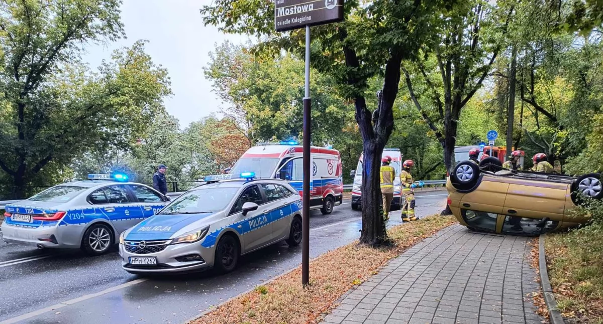 Dachowanie na Mostówce w Płocku