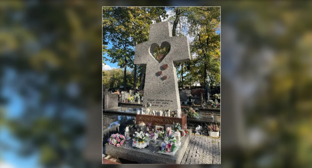 28 dzieci spoczęło w pomniku dzieci zmarłych przed narodzeniem, znajdującym się na cmentarzu zabytkowym w Alejach Kobylińskiego w Płocku
