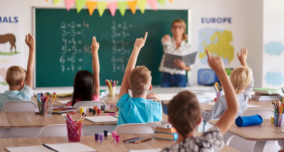 Edukacja, Nauczyciele placówki oświatowe regionu płockiego wśród najlepszych Mazowszu Gąbin Gostynin Wyszogród Święcieniec - zdjęcie, fotografia