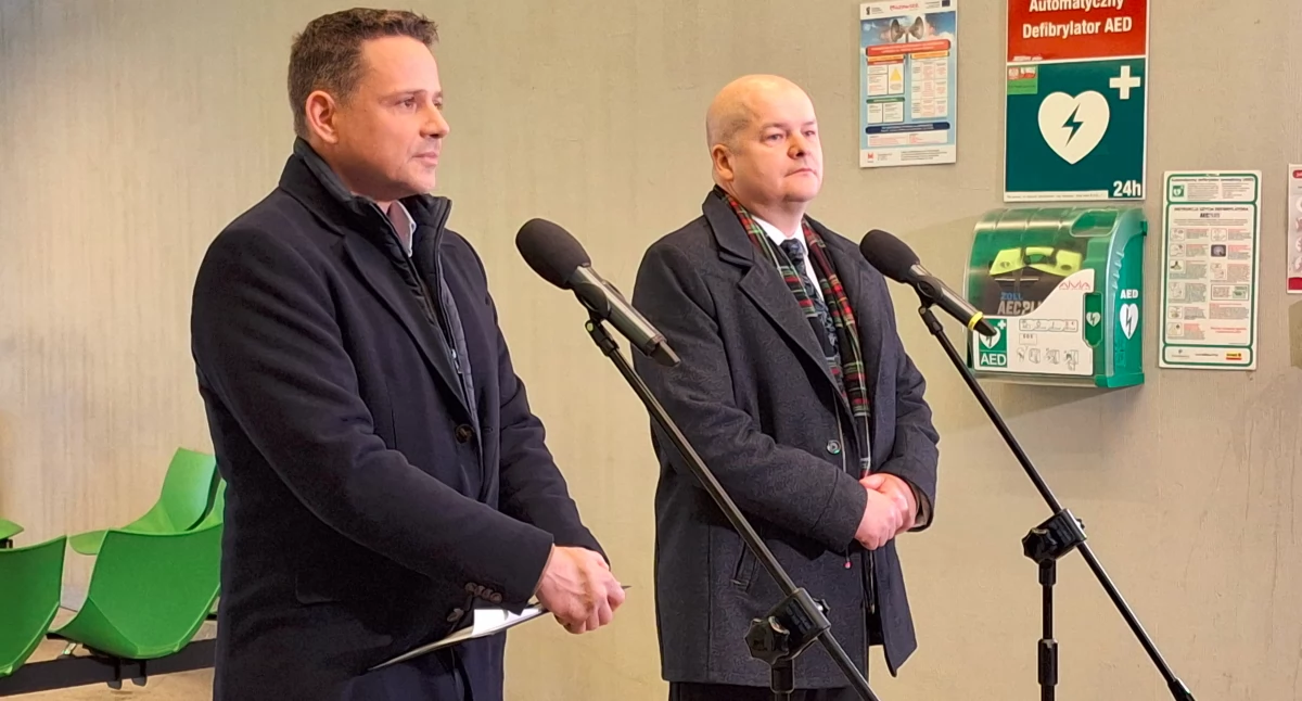 Prezydent Warszawy i kandydat na prezydenta RP Rafał Trzaskowski oraz prezydent Płocka Andrzej Nowakowski