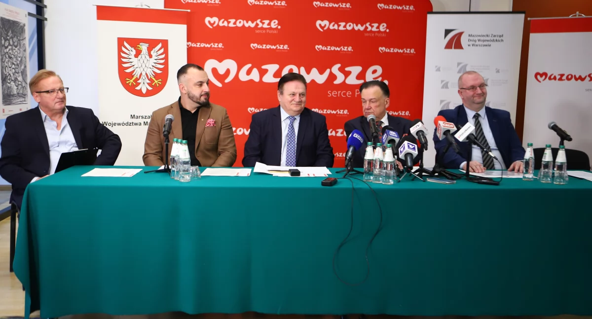 Urząd marszałkowski, Teatr Dramatyczny Płocku właśnie najchętniej przyjeżdżali uczniowie Mazowsza - zdjęcie, fotografia