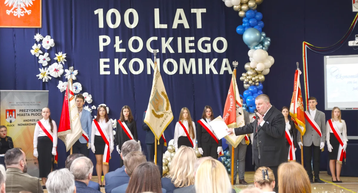 Jedną z Nominacji w kategorii Inicjatywy społeczne i gospodarcze są Jubileuszowe obchody 100 lat Zespołu Szkół Ekonomiczno-Kupieckich w Płocku