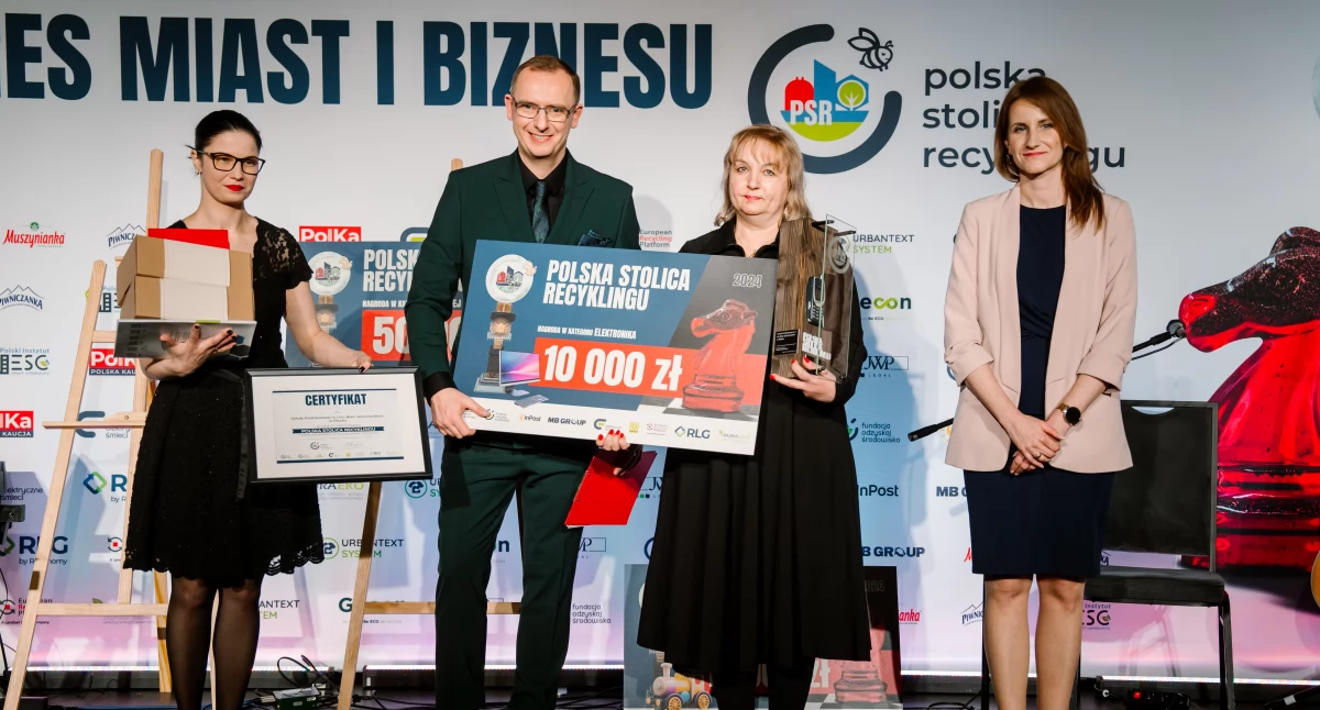 Szkoła Podstawowa nr 1 w Płocku z ekonagrodą. Po mistrzowsku dbają o