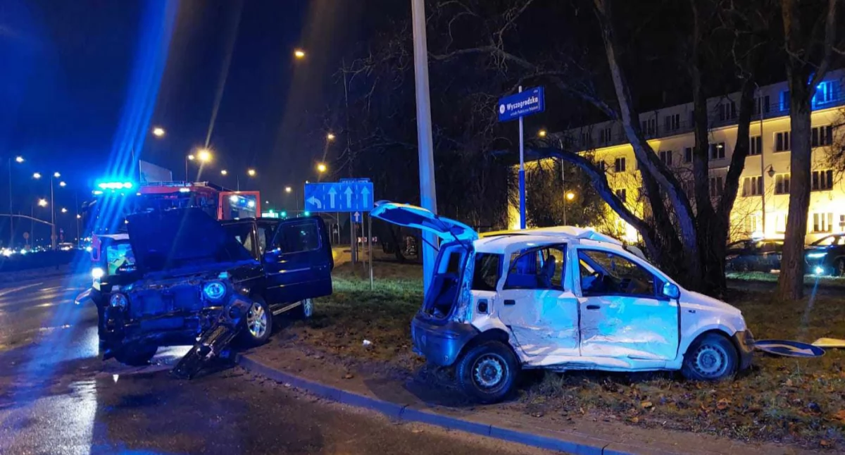 Wypadek na skrzyżowaniu ul. Wyszogrodzkiej z Al. Piłsudskiego