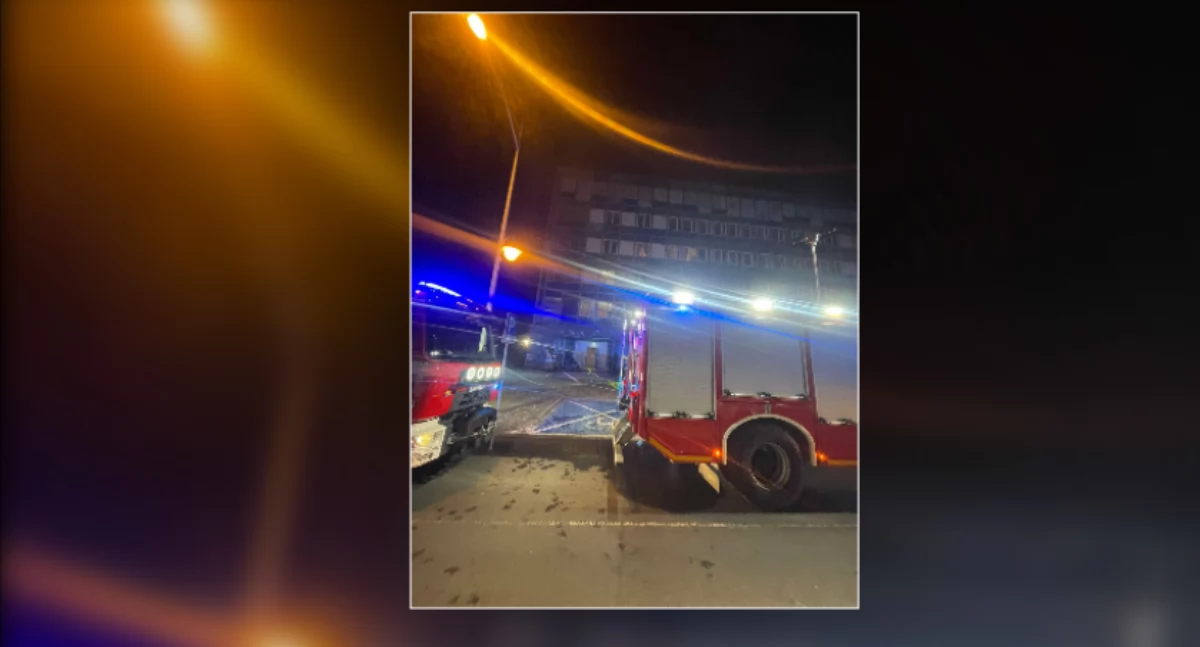 W budynku przy ul. Otolińskiej 23 w Płocku wybuchł pożar w mieszkaniu 