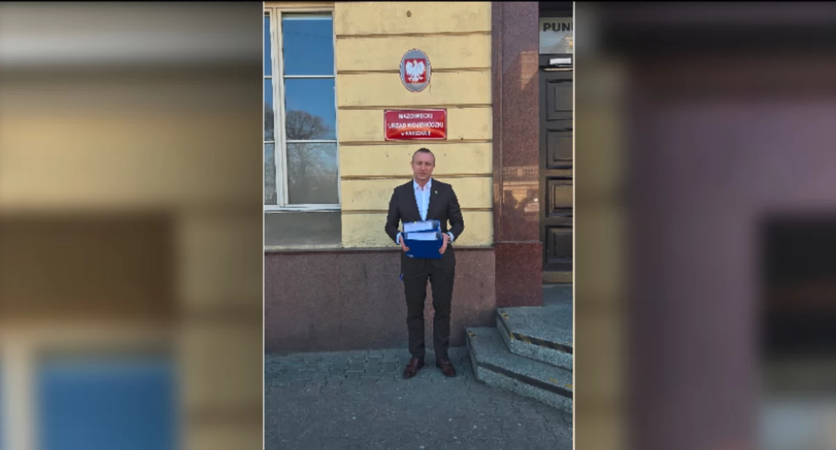 wójt Kamil Groszewski złożył wniosek o nadanie praw miejskich w Mazowieckim Urzędzie Wojewódzkim w Warszawie