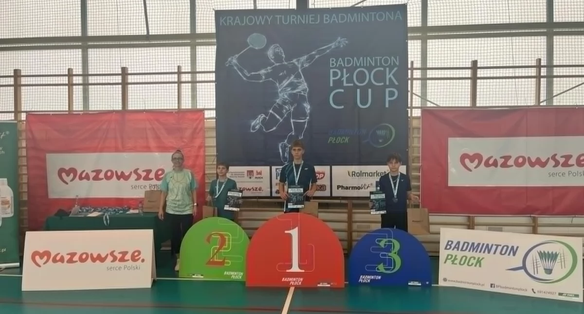 Badminton, Turniej młodych badmintonistów odbył Płocku Rozegrano pojedynków - zdjęcie, fotografia