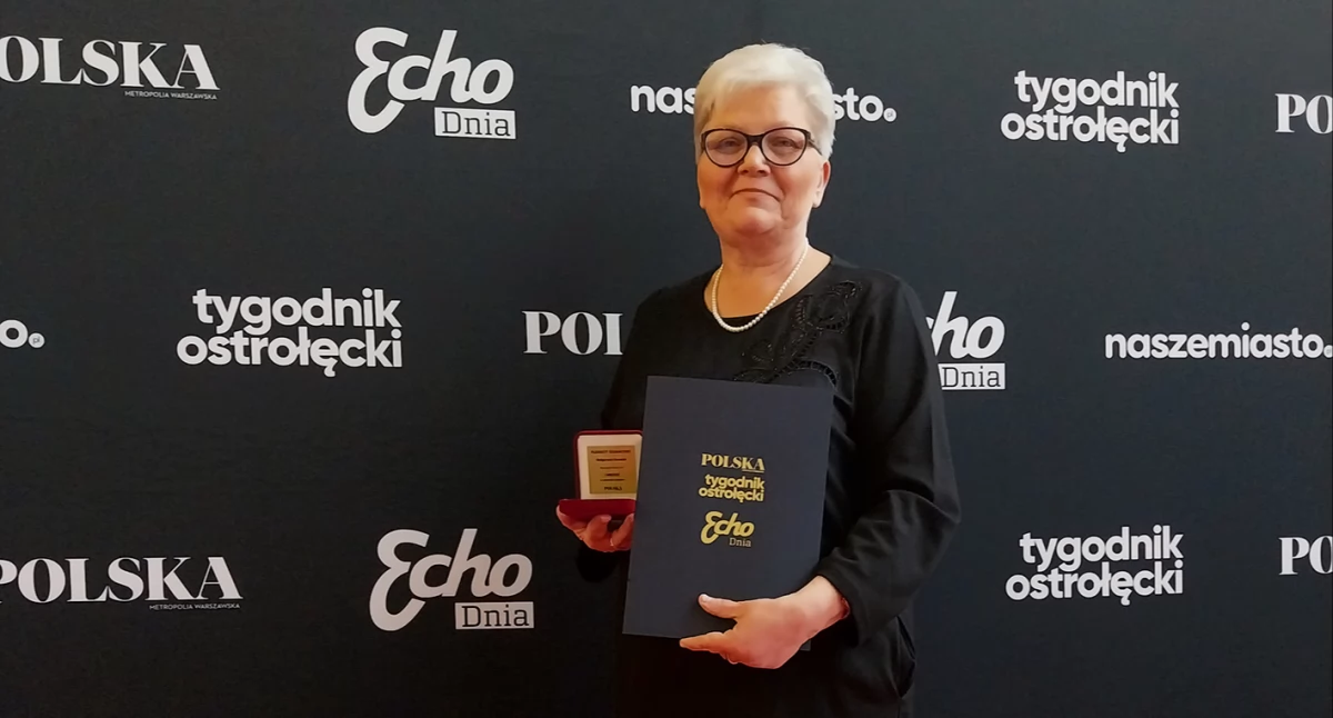 Edukacja, Plebiscyt Edukacyjny Małgorzata Kowalak nauczycielka Staroźreb pierwszej dziesiątce nauczycieli Województwa Mazowieckiego - zdjęcie, fotografia