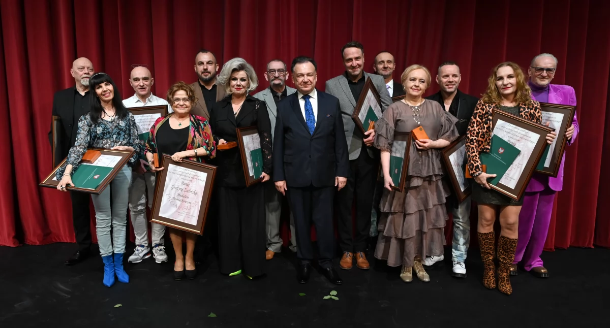 Teatr, Srebrne Maski premiera „Romea Julii” Obchody Międzynarodowego Teatru płockiej scenie - zdjęcie, fotografia