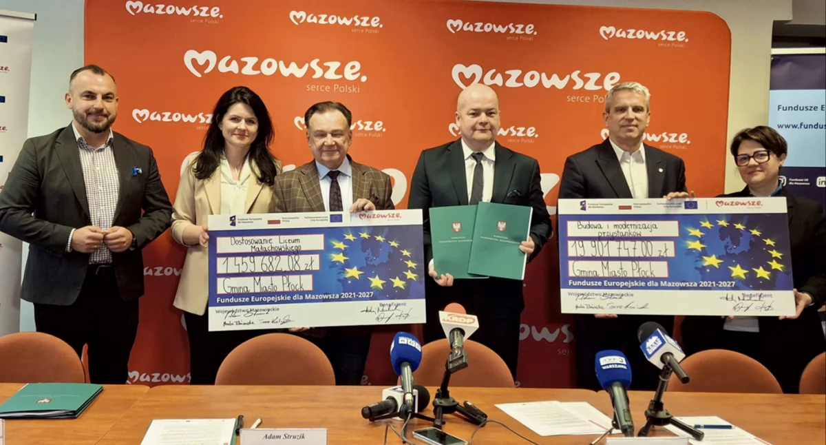 Urząd marszałkowski, Prawie przebudowę infrastruktury transportu publicznego Płocku Małachowianki! - zdjęcie, fotografia
