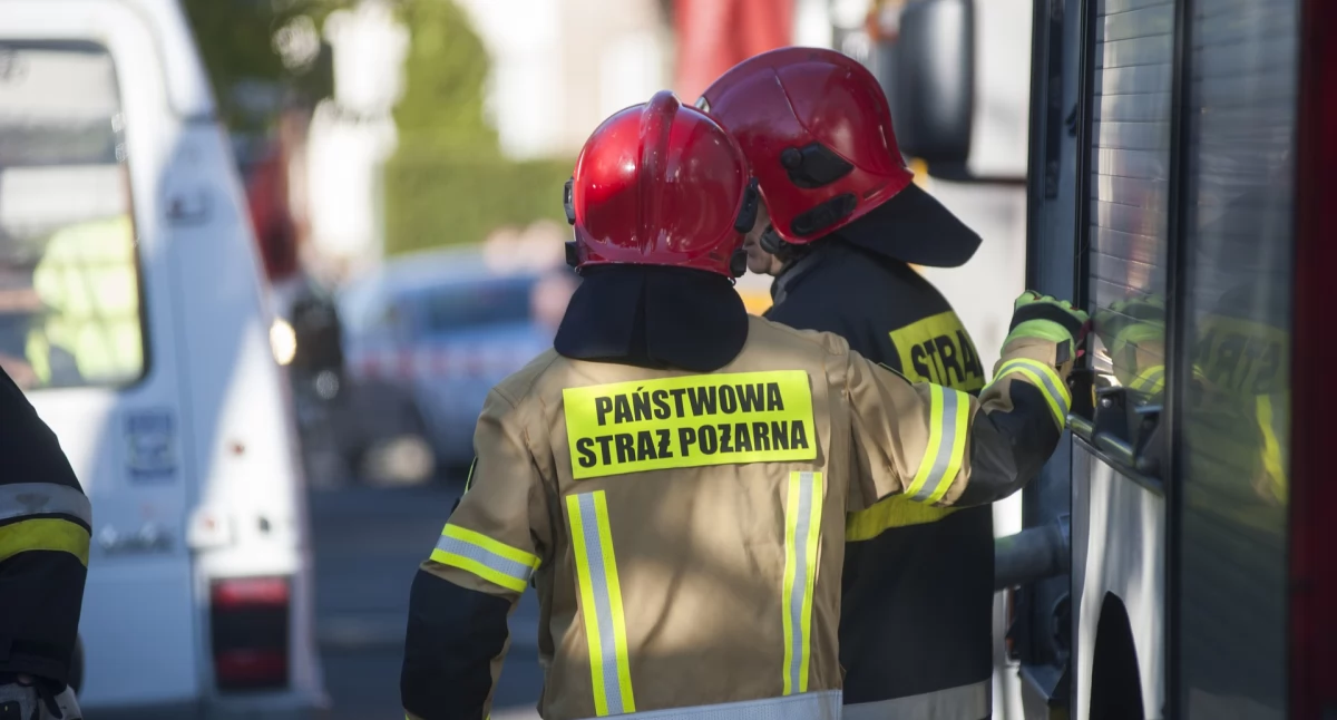Straż Pożarna, Pożar Zągotach żyje kobieta - zdjęcie, fotografia