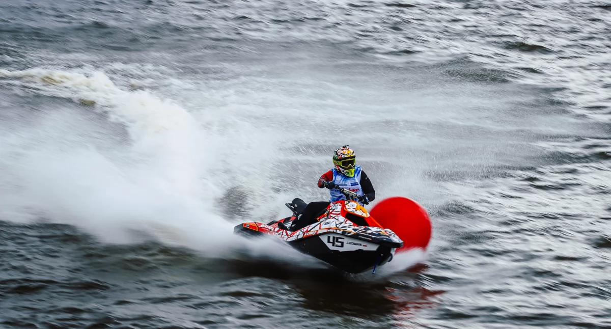 Mistrzostwa Polski skuterów wodnych w Płocku oraz  Mistrzostwa Mazowsza w klasie RUNABOAT GP1