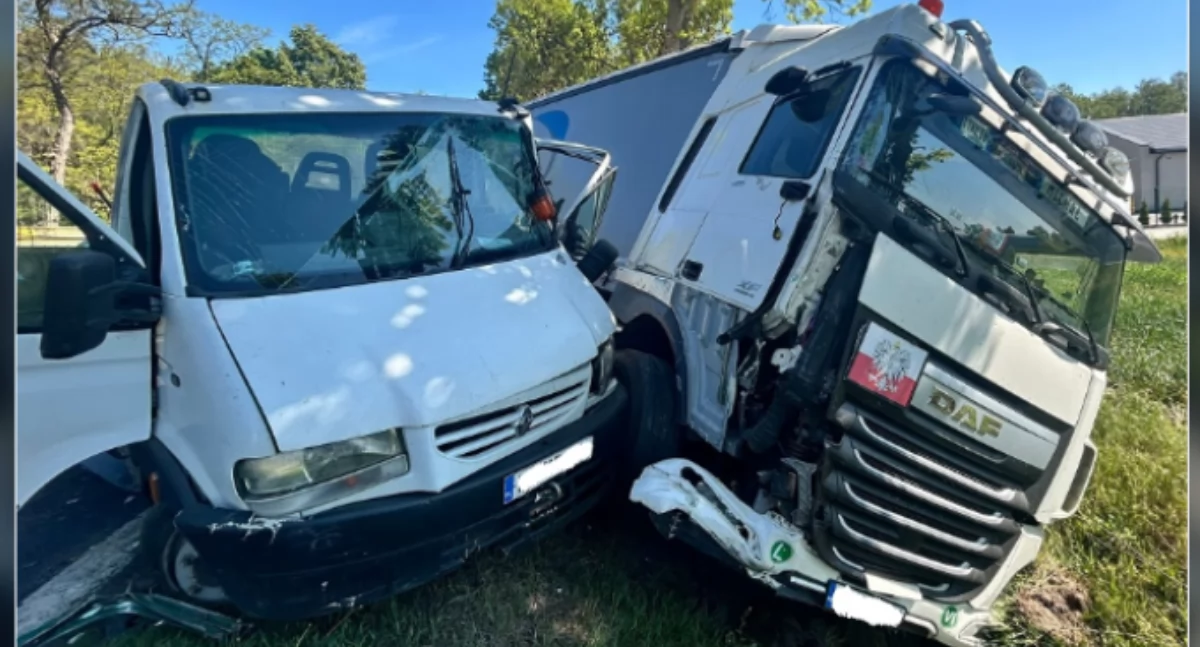 Groźne zdarzenie drogowe w Sierakówku