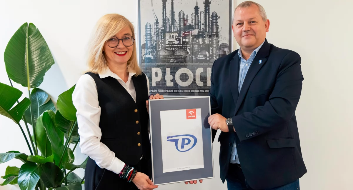 przekazanie legendarnego herbu Wiśle Płock przez ORLEN