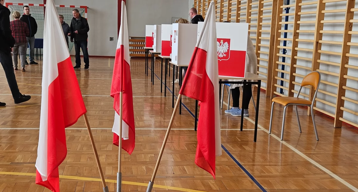 Polityka, Druga wyborów prezydenckich Wiemy zagłosowali wyborcy Płocku - zdjęcie, fotografia