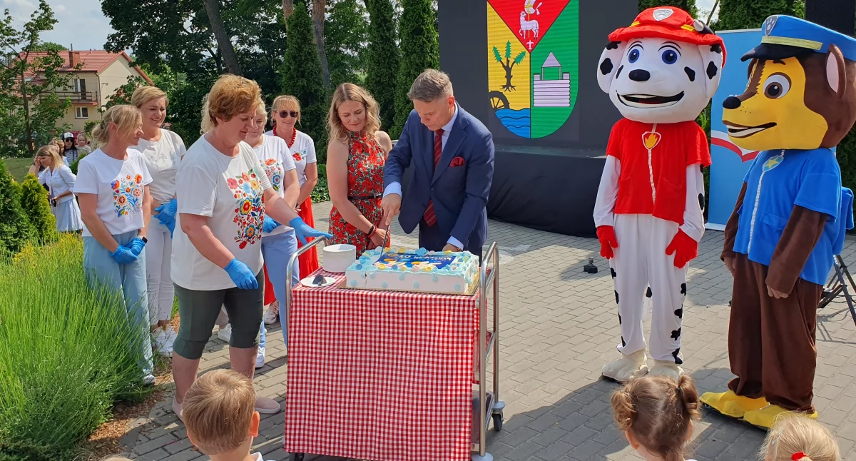 Podczas jubileuszu żłobka w Słupnie nie mogło zabraknąć okolicznościowego tortu