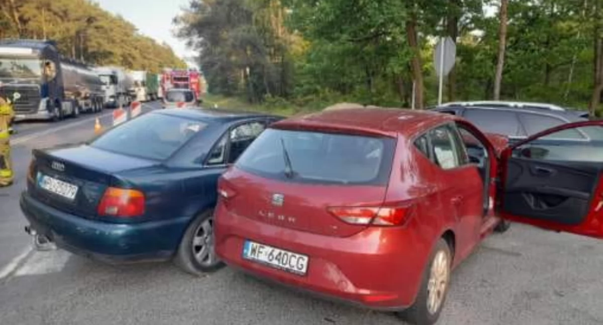 Wypadki, Wypadek Borowicach Jedna osoba zabrana śmigłowcem szpitala - zdjęcie, fotografia