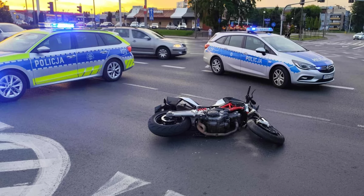 Wypadek na skrzyżowaniu ul. Wyszogrodzkiej/Jana Pawła/Armii Krajowej 