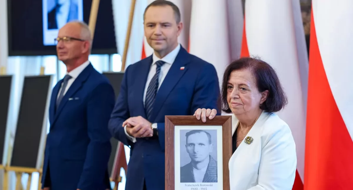Rodziny ofiar odnalezionych w Łęgu Probostwie otrzymały noty identyfikacyjne swoich bliskich