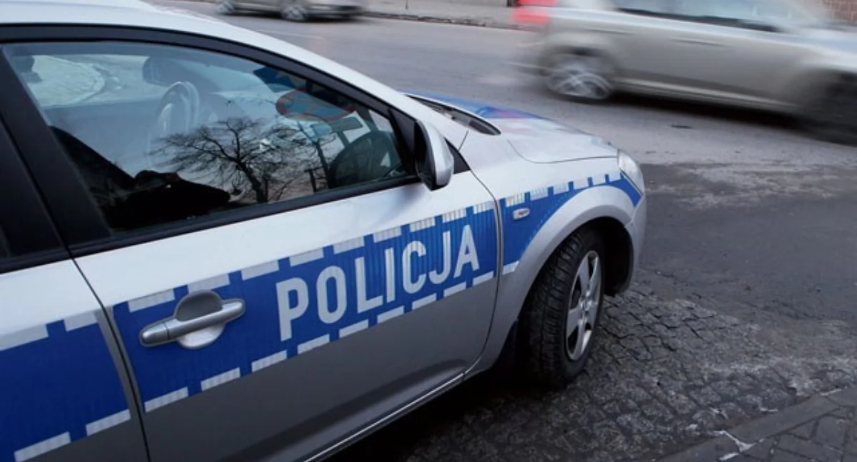 Wiadomości Policja , Kierowca zasłabł kierownicą Niebezpieczna sytuacja Bielskiej Płocku - zdjęcie, fotografia