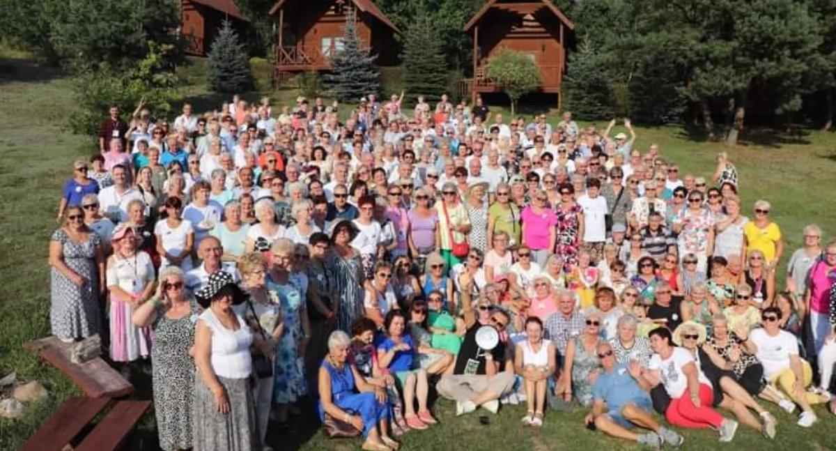 O tym się mówi, środę Płockiem wielki piknik seniorów Zielona Dolina wzywa wspólnej zabawy! - zdjęcie, fotografia