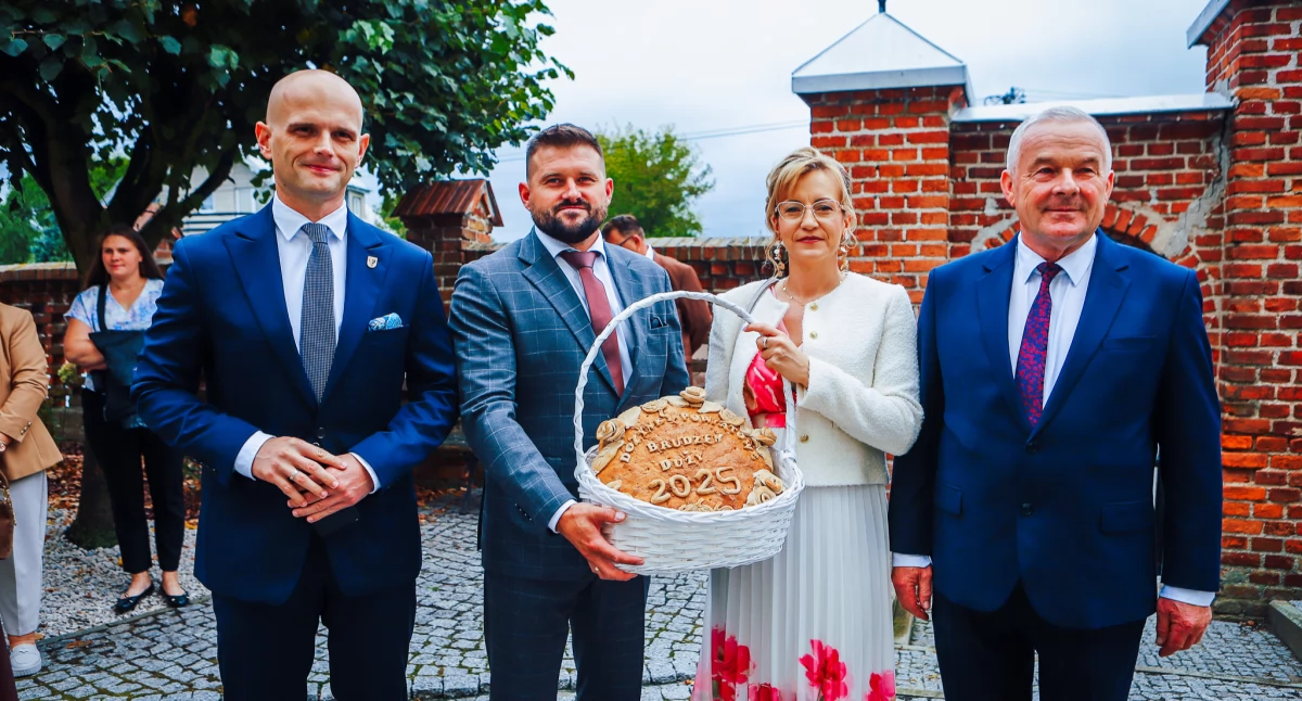 Wokół Nas, wyglądały Dożynki Powiatu Płockiego Brudzeniu Dużym [ZDJĘCIA] - zdjęcie, fotografia